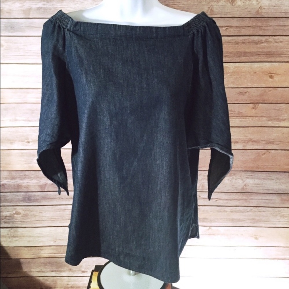 Fun Ladies Summer Blouse NWT